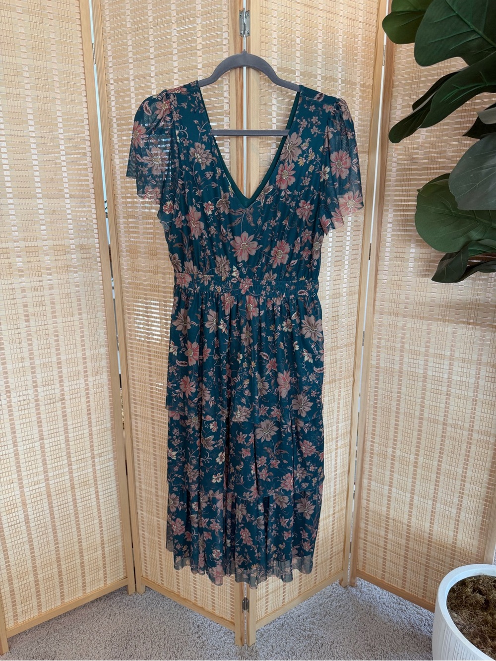 Maurices Floral Mesh Flutter Sleeve Midi Dress | Size Medium